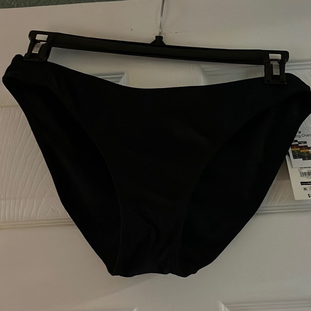 NWT No Boundaries black bikini bottoms. Size L 11-13